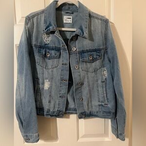 Junior’s Light Vintage Wash Distressed Denim Collection Jacket Size Large